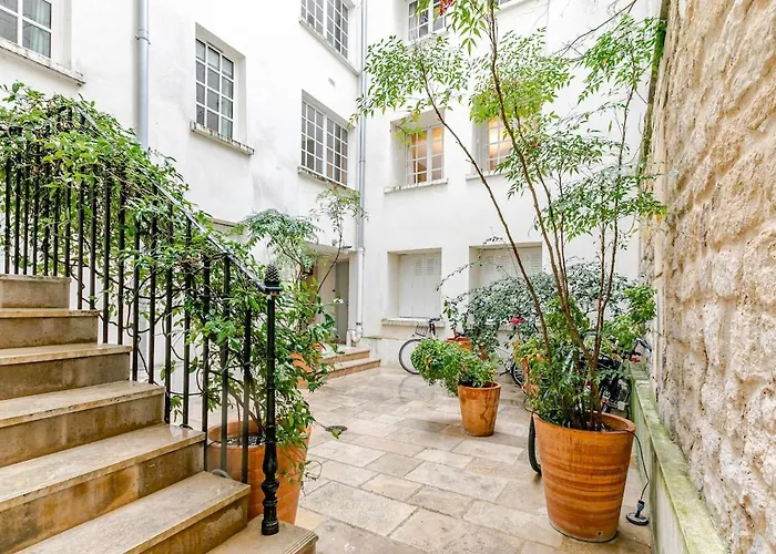 Spacieux, Chic Et Calme, Près Du Bon Marché Appartement *